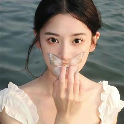 三个人在新德里